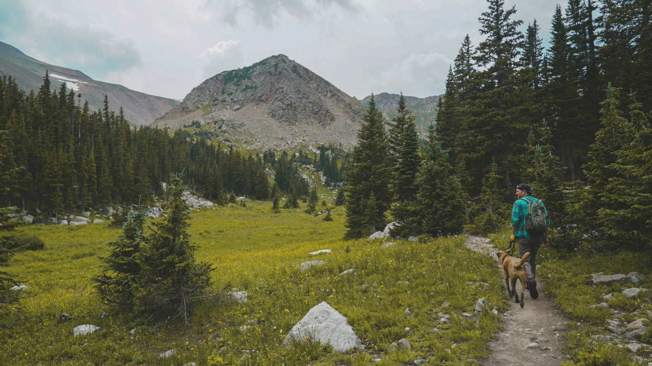 Outdoor walks in the mountains